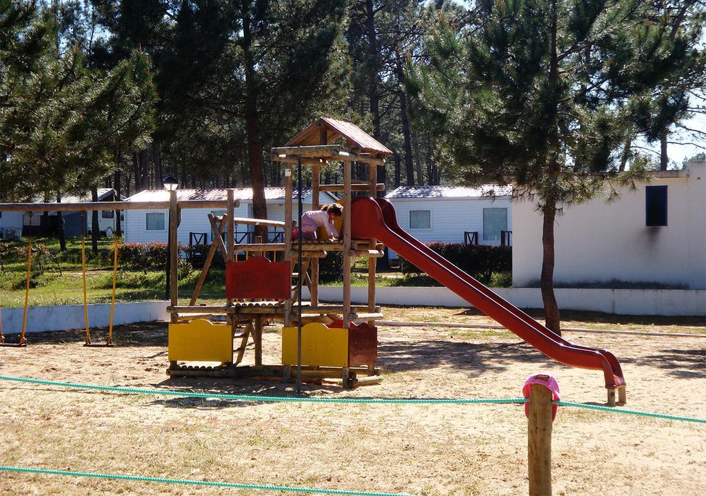 Parque De Campismo Orbitur Sitava Milfontes Hotel Malhadinhas Kültér fotó