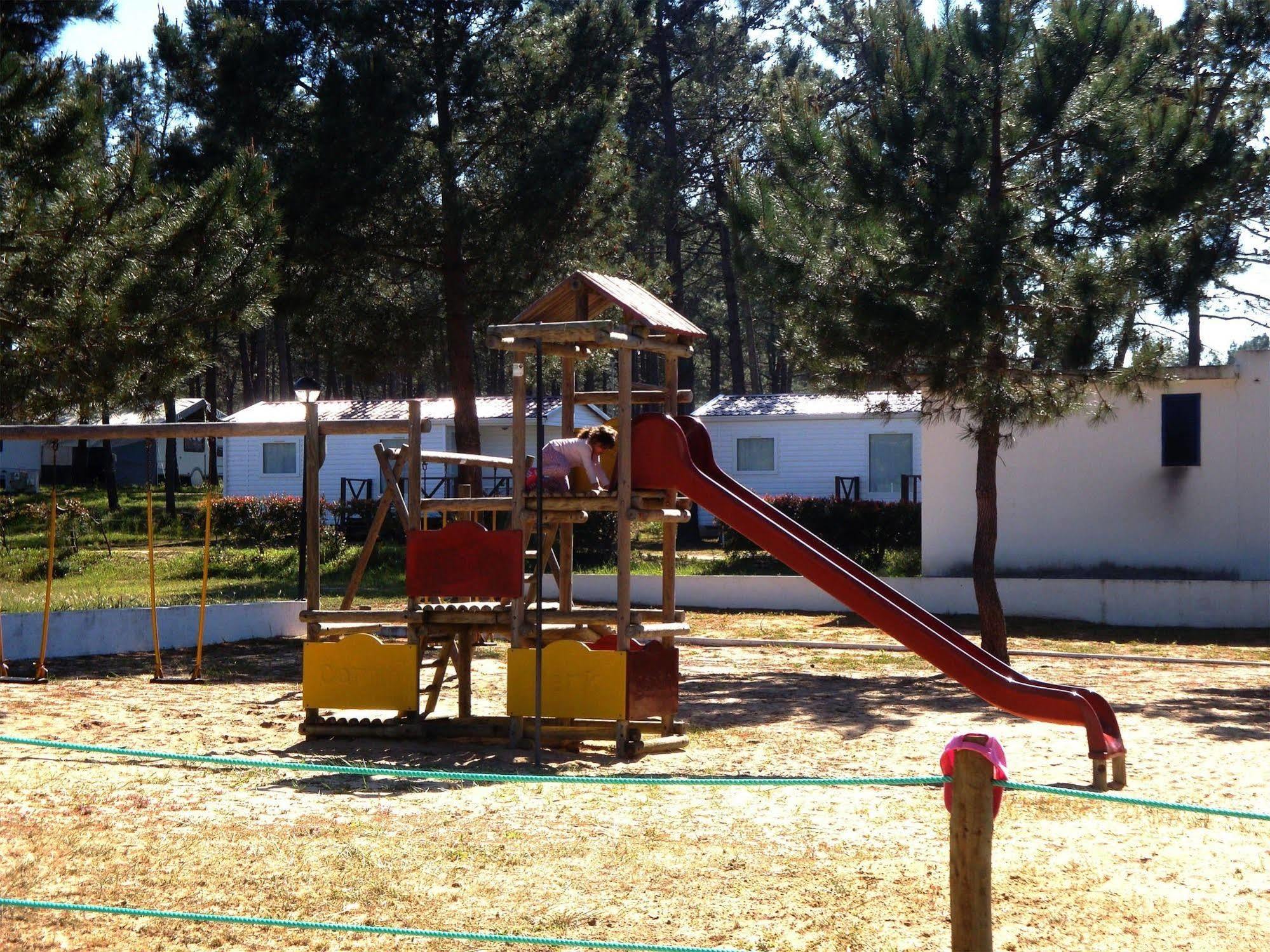 Parque De Campismo Orbitur Sitava Milfontes Hotel Malhadinhas Kültér fotó