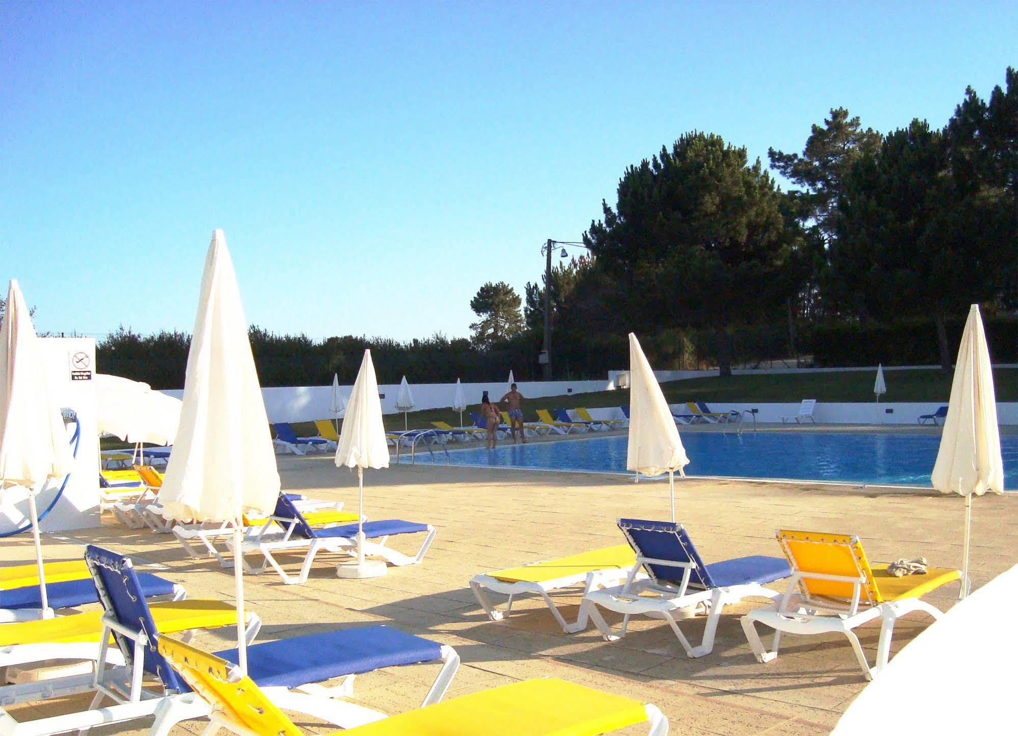 Parque De Campismo Orbitur Sitava Milfontes Hotel Malhadinhas Kültér fotó